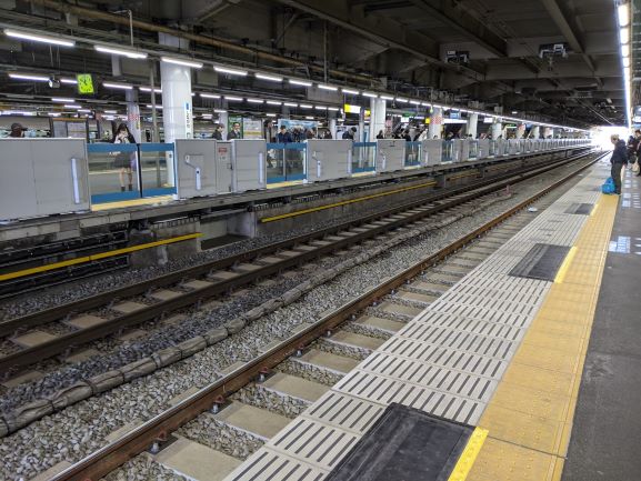 品川駅京浜東北線東京方面行ホーム